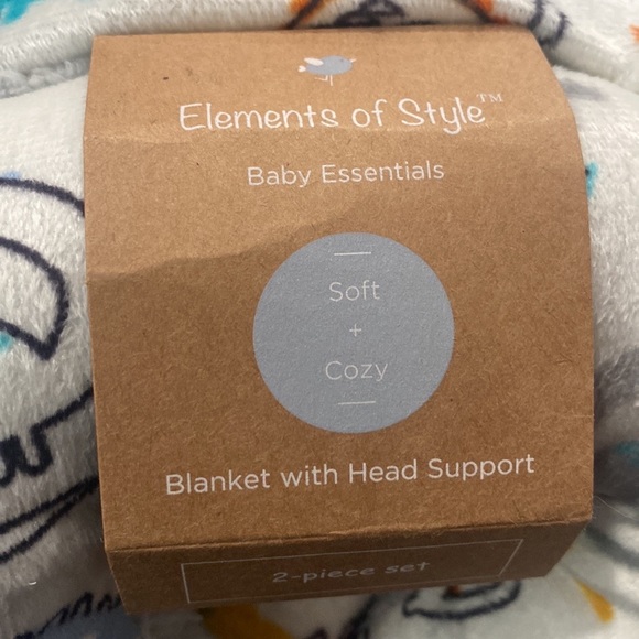 2 piece baby blanket with head support pillow - Picture 2 of 2